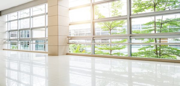 Cost of Commercial Window Installation in Corona