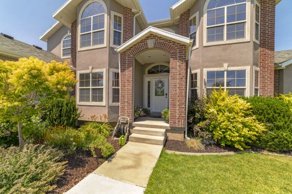 Cost of Transom Window Replacement in Corona